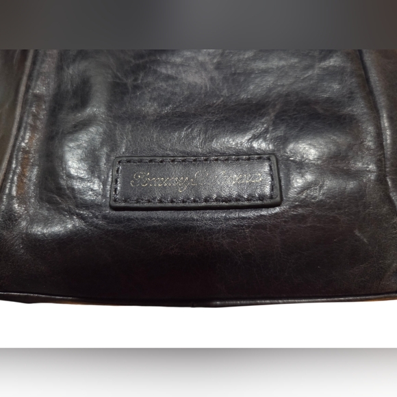 Tommy Bahama - Ipis Distressed Navy Blue Leather Crossbody Bag - Picture 6 of 10